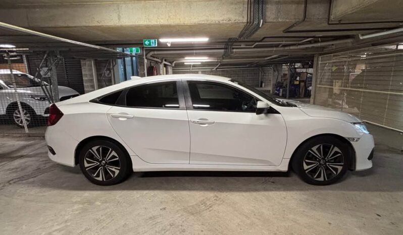 
								Used 2018 Honda Civic full									