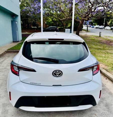 
								Used 2020 Toyota Corolla full									